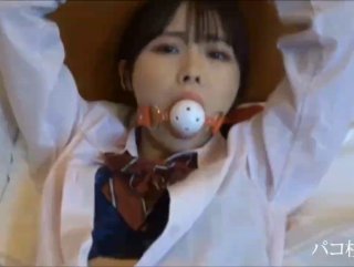 刚刚好像被他看到了 很敢的大奶妹公园露出自摸好痒哦